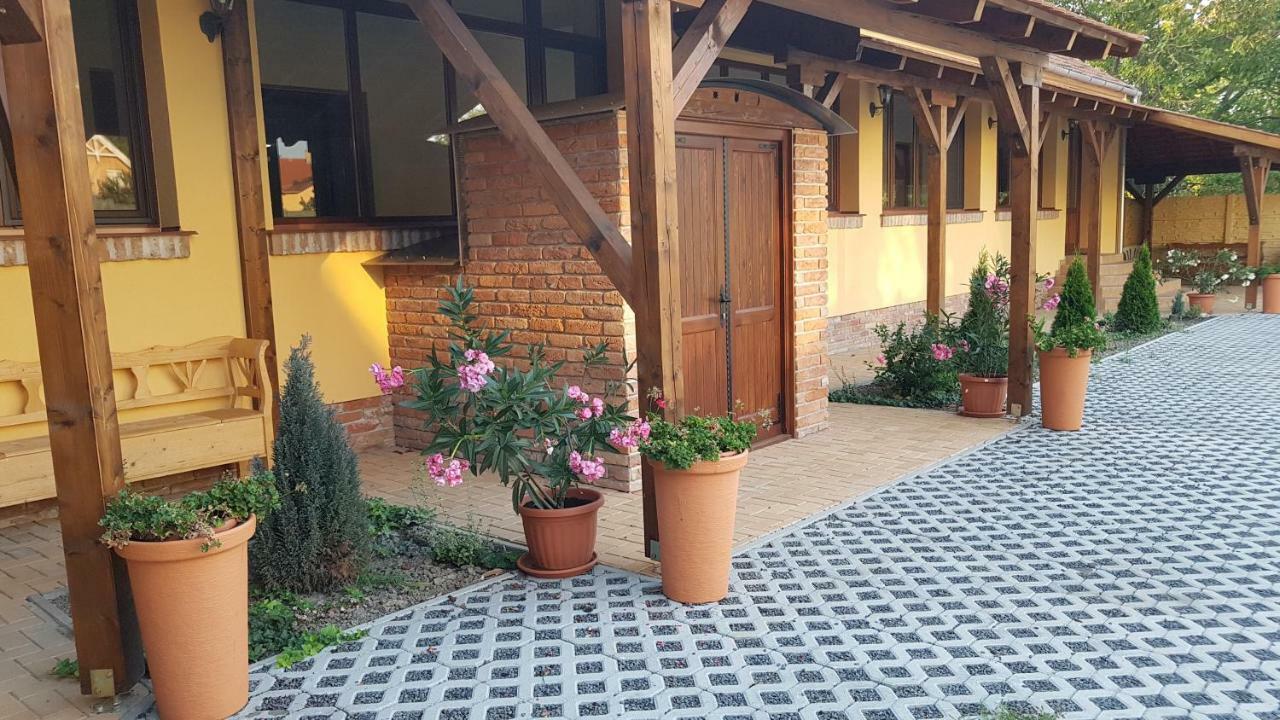 Toscana Apartman 귤러 외부 사진